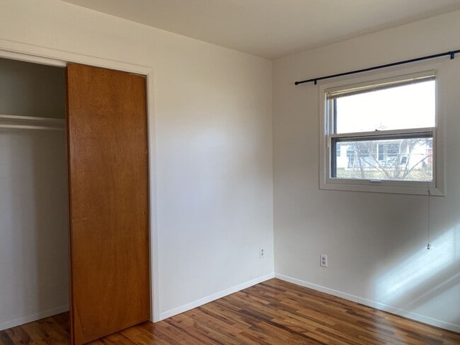 Building Photo - STUDENTS WELCOME! Single-Family Ranch Home in West Ft. Collins w/ Fenced Yard, Lawn Care Included!