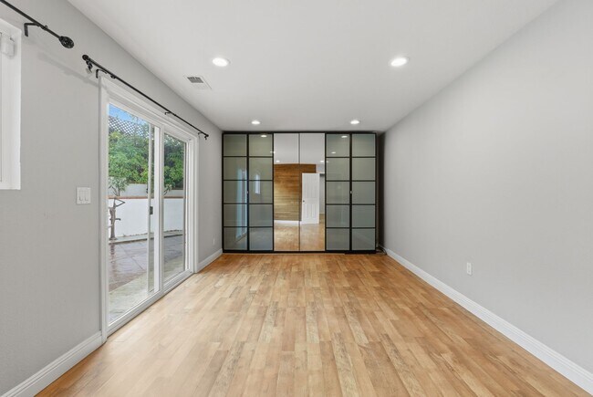 Building Photo - Exceptional Home in the Back of the Valley, Pacifica