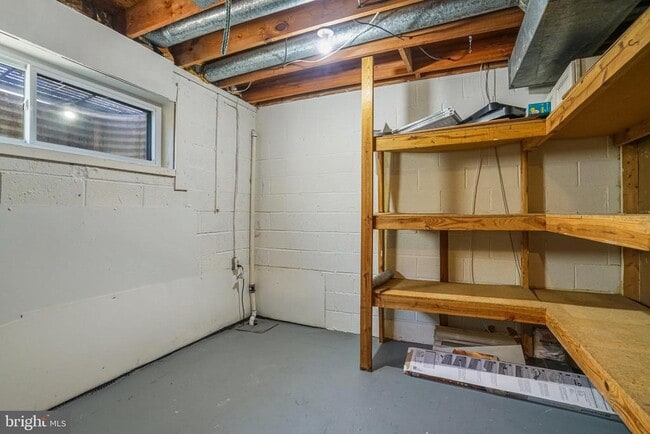 Building Photo - 7481 Jayhawk St