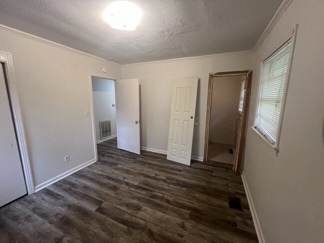 Building Photo - 3152 Bilgray Dr