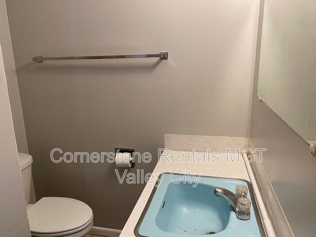 Building Photo - 815 3rd St SW