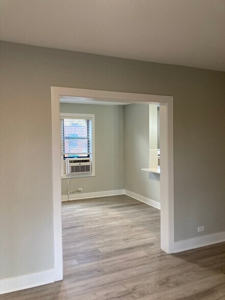 Building Photo - 372 Hazel Ave