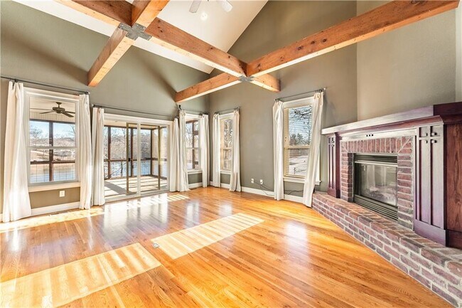 Building Photo - 55 Purfleet Dr