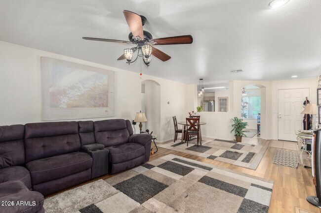 Building Photo - 40147 N Cassara Dr