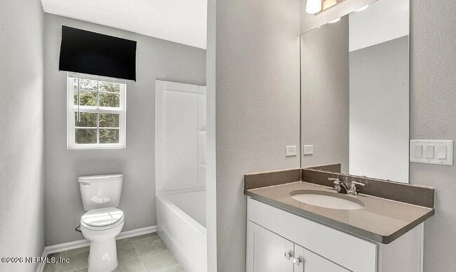 Building Photo - 2651 Firethorn Ave