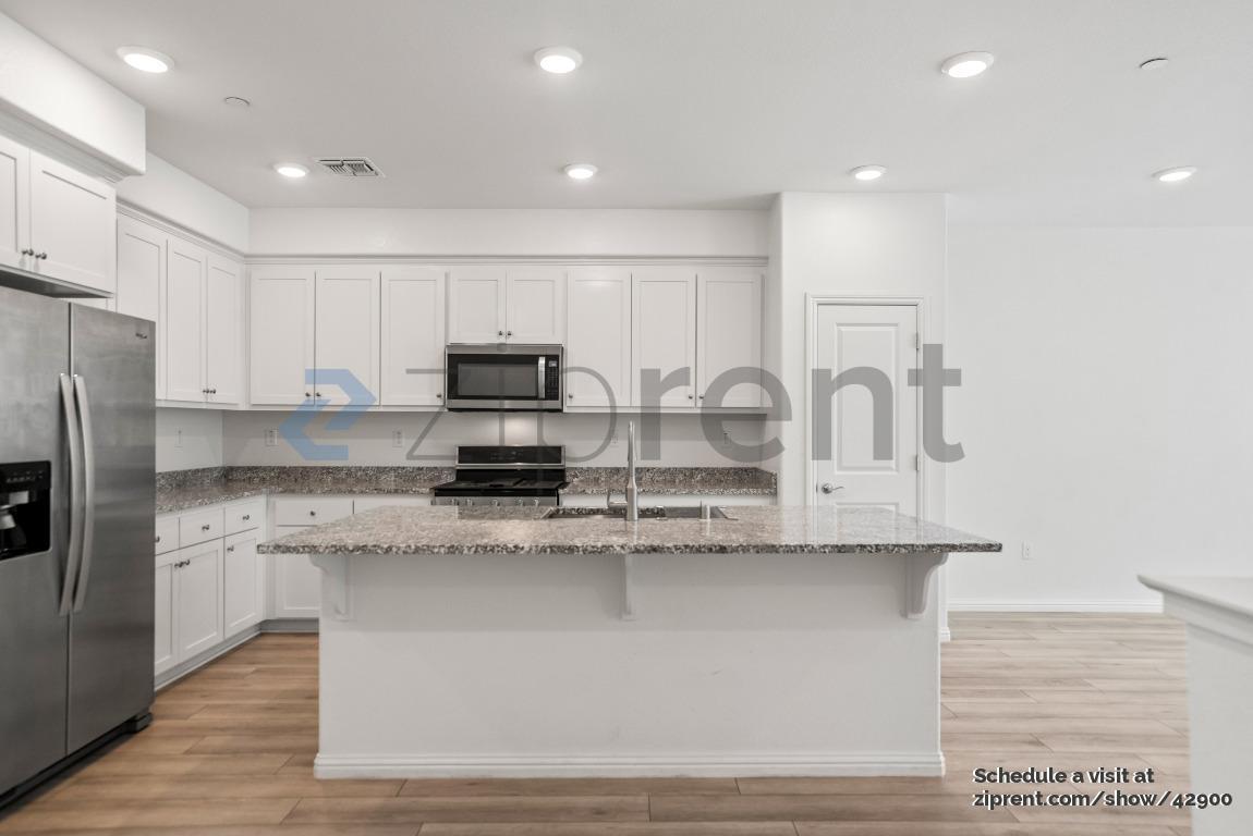Building Photo - 40711 Penstemon Terrace