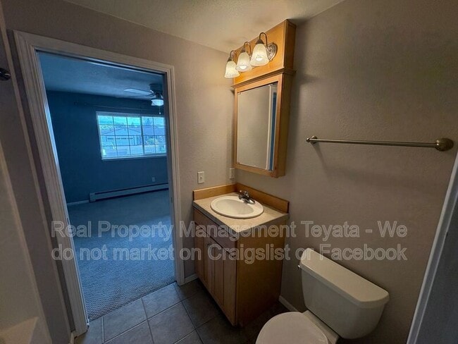 Building Photo - 8252 Cowichan Rd