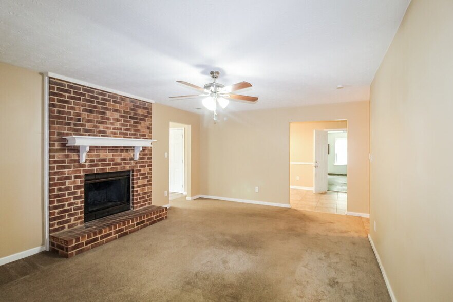 Building Photo - 35 Oakview Dr