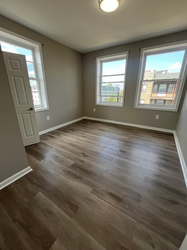 Building Photo - 38 Winans St