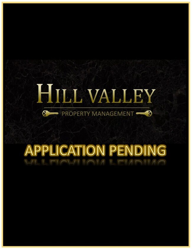 Building Photo - 654 Deming St