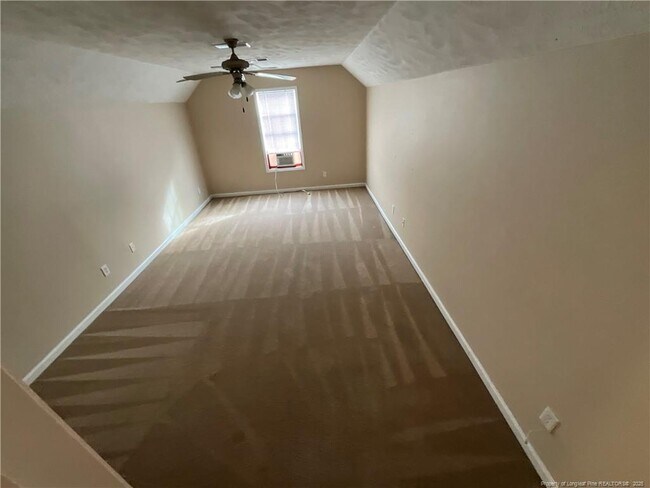 Building Photo - 2460 Saltwood Rd