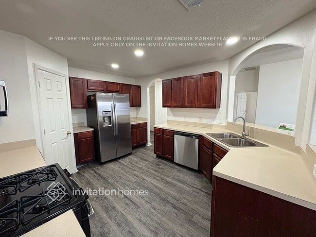 Building Photo - 6527 Gorton Dr