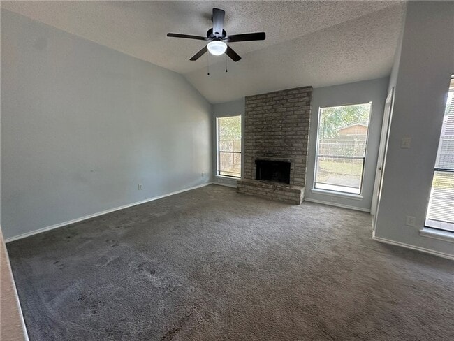 Building Photo - 2189 Spring Park Dr