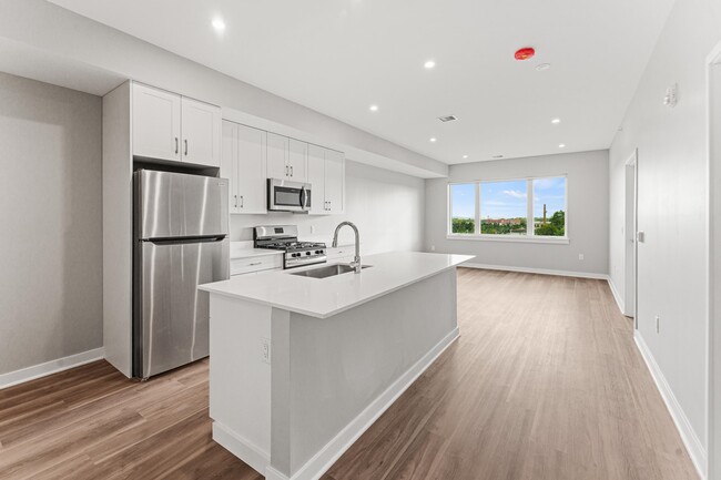 Building Photo - 475 Communipaw Ave