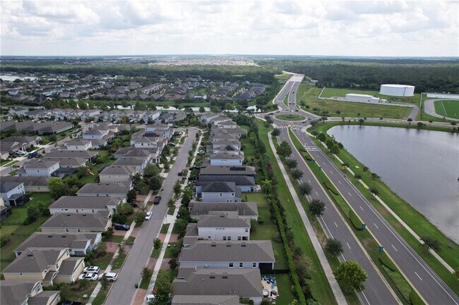 Building Photo - 6123 Voyagers Pl
