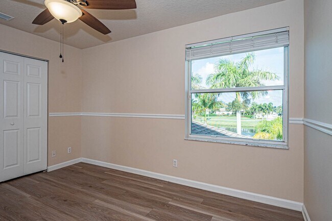 Building Photo - 603 Calamondin Way SW