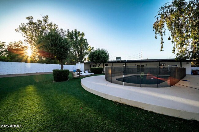 Building Photo - 11470 N 64th St