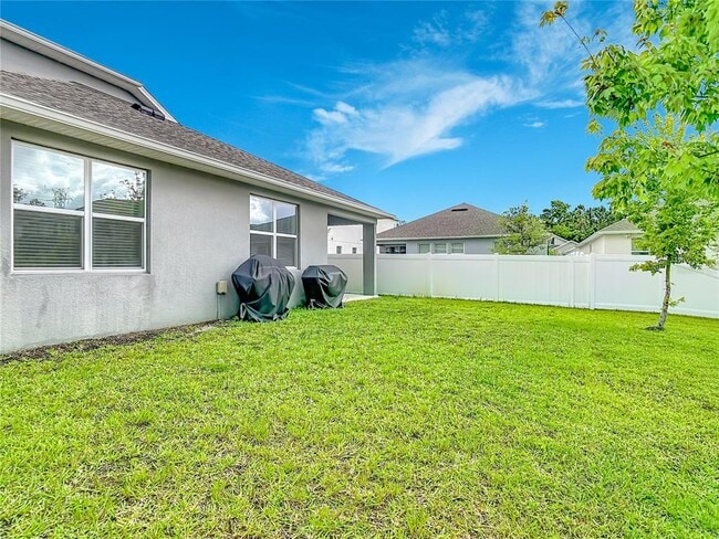 Building Photo - 792 Hyperion Dr