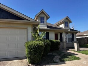 Building Photo - 9521 Thomas Jefferson Dr