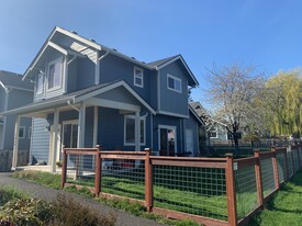 Building Photo - 1419 Texas St