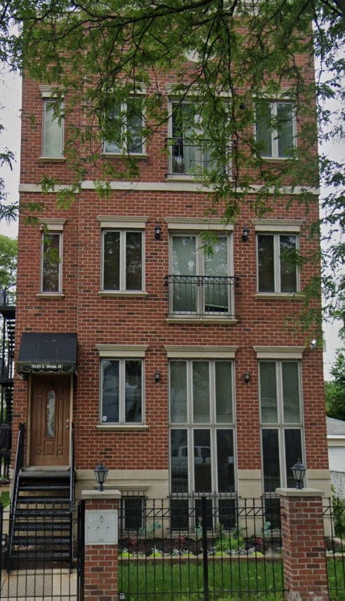 Primary Photo - 3935 S Wells St