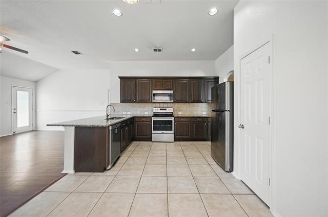 Building Photo - 5140 Bayridge Ct