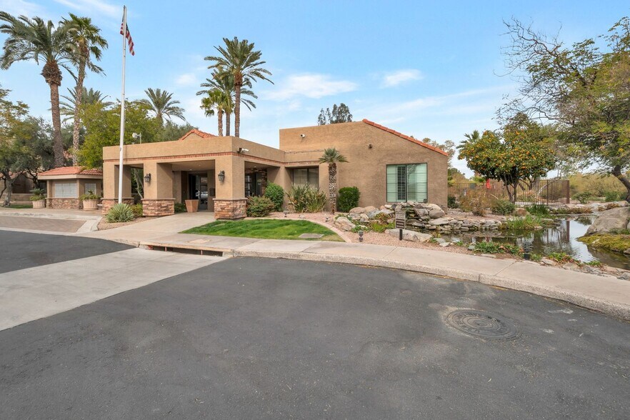 Building Photo - 5122 E Shea Blvd