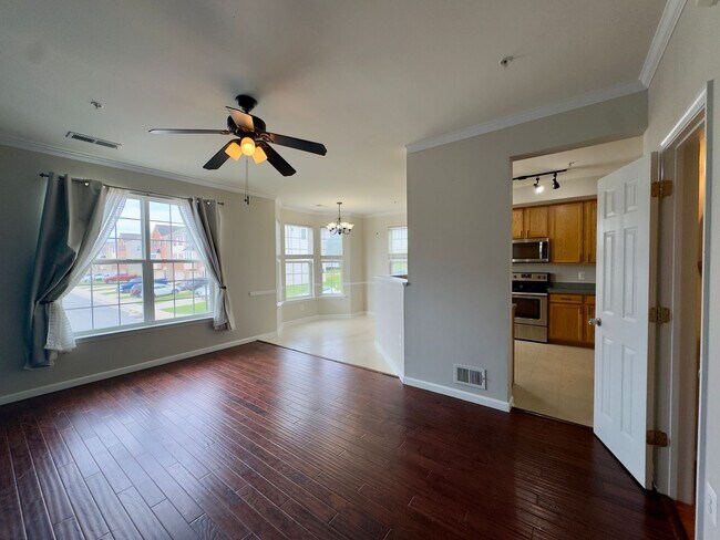 Building Photo - 170 Mohegan Dr