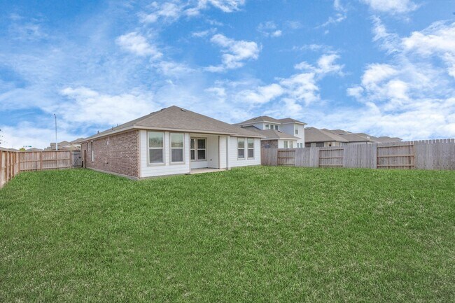 Building Photo - 10642 Cascade Crk Dr