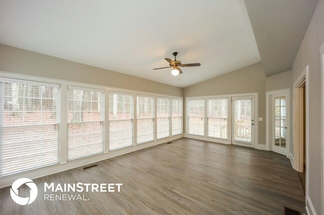 Building Photo - 300 Brandon Mill Cir