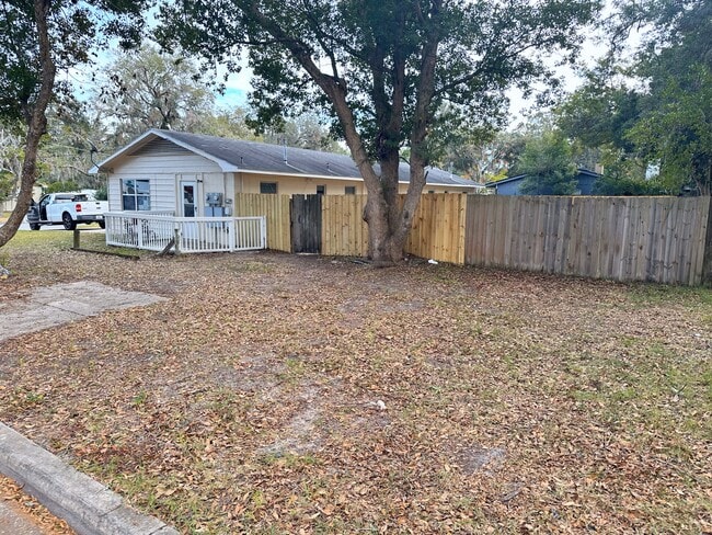 Building Photo - 157 N Rhodes St