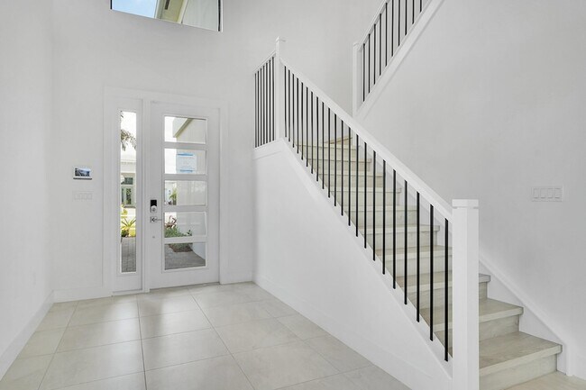 Building Photo - 13005 Feathering Wy