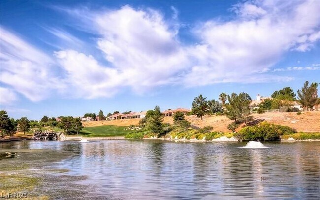 Building Photo - 9004 Litchfield Ave