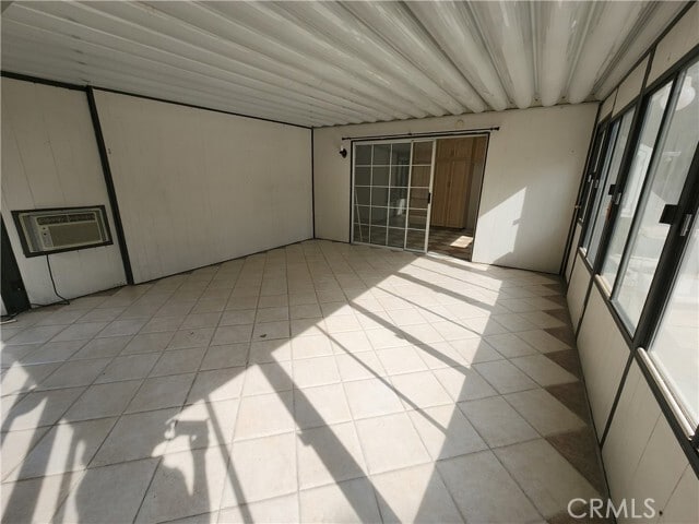 Building Photo - 5165 Pearblossom Dr