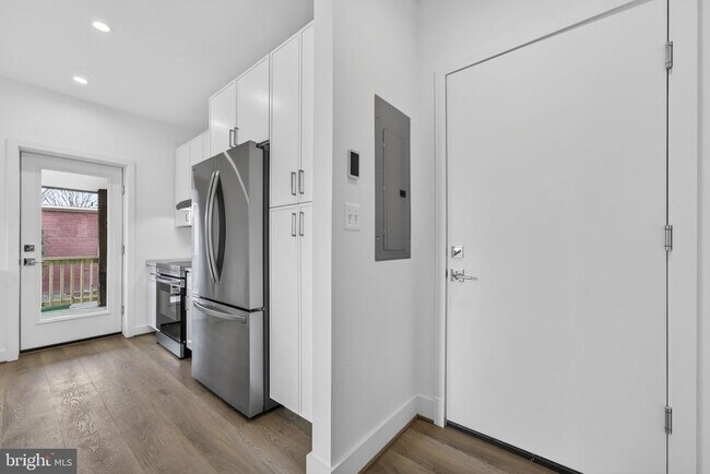 Building Photo - 117 N 21st St