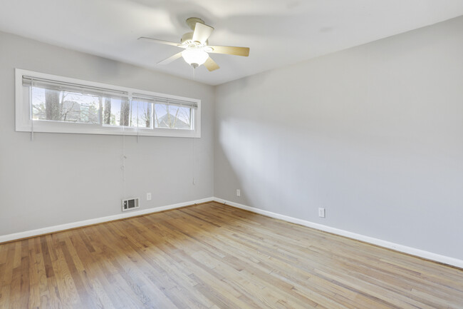 Bedroom 1 - 609 Kimberly Ln NE