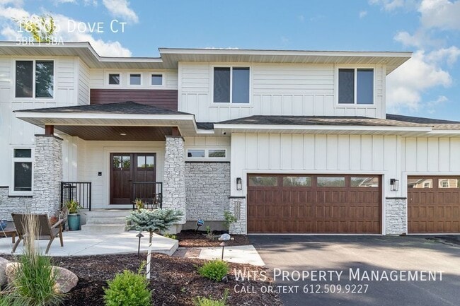 Building Photo - 18305 Dove Ct
