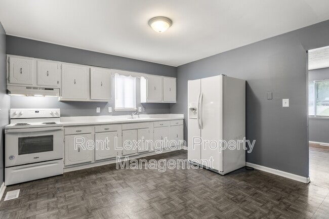 Building Photo - 461 Potomac Dr
