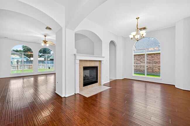 Building Photo - 4826 Claymill Ct
