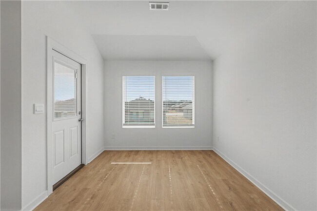 Building Photo - 3021 Laredo Ln