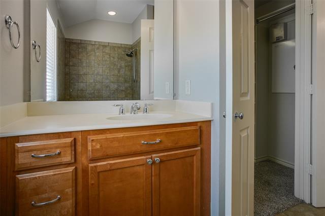 Building Photo - 2415 Stutz Dr