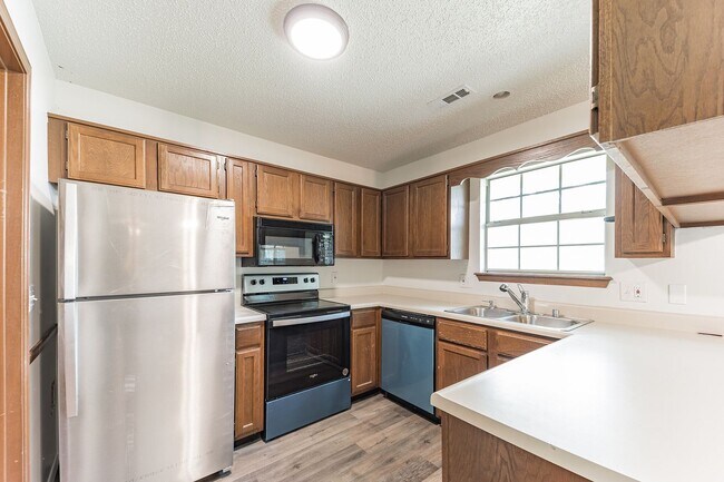 Building Photo - 3/ 2  Home for Rent!