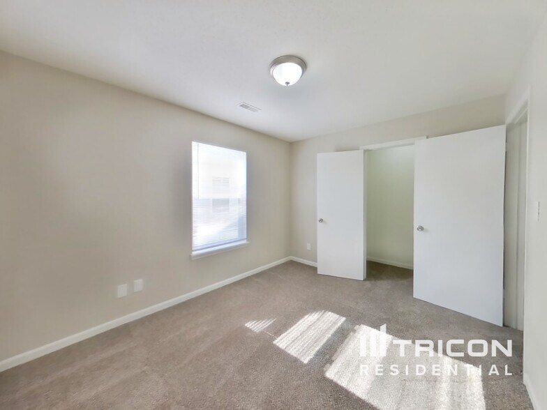 Building Photo - 8513 Sweet Birch Dr