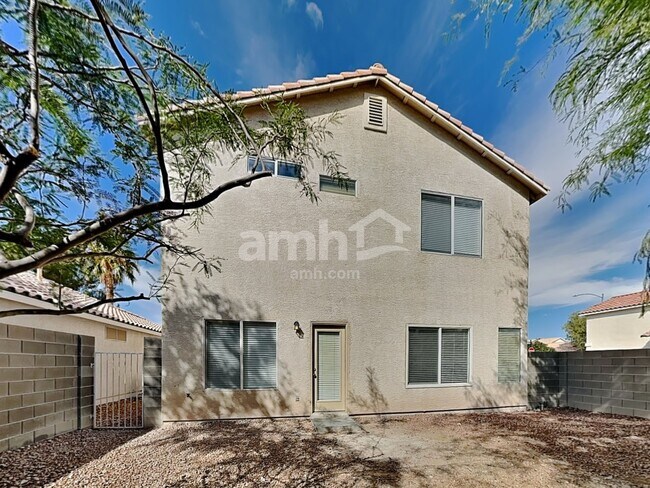 Building Photo - 6016 Soft Springs Ave