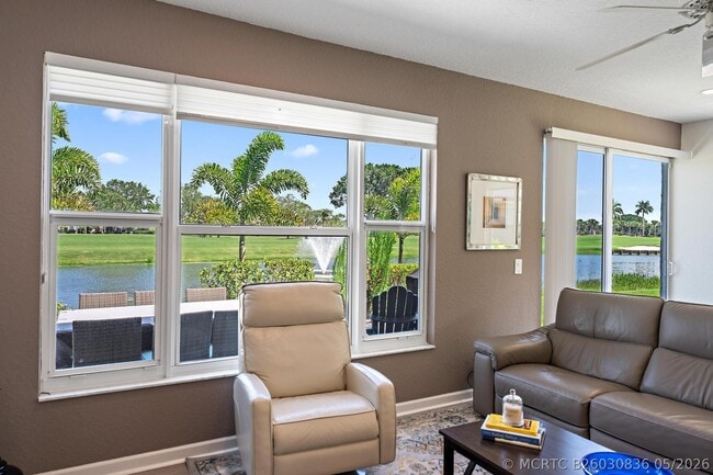Building Photo - 8232 Heritage Club Dr