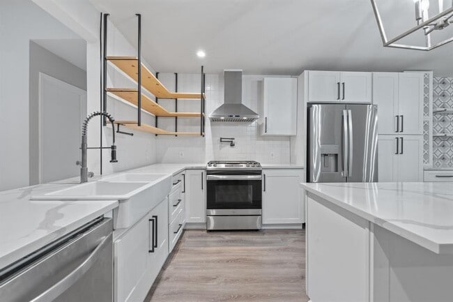 Building Photo - 609 Blackberry Dr