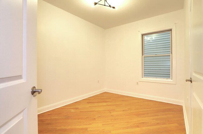 Building Photo - 4108 John F. Kennedy Blvd