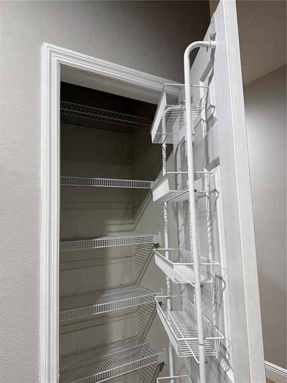 Building Photo - 8835 Hinsdale Heights Dr