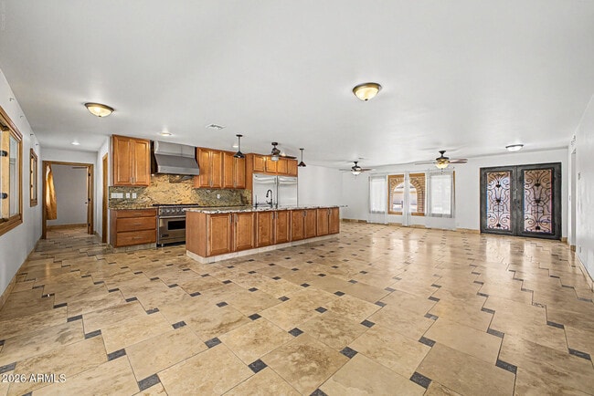Building Photo - 5403 S Heather Dr