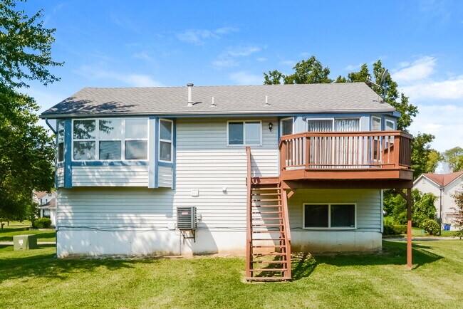 Building Photo - 14368 Jamestown Bay Dr